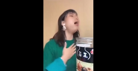 《抖音》吃黑蒜梗的出处介绍
