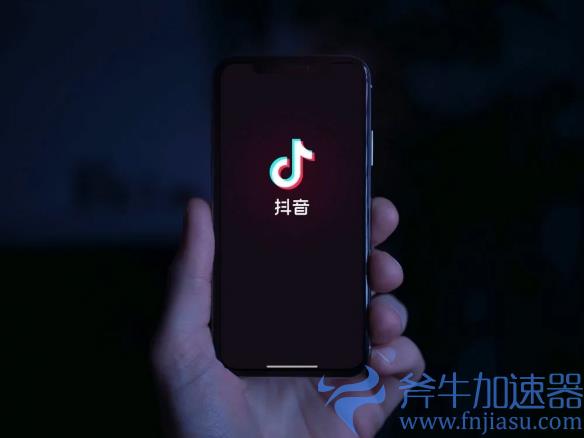 抖音上线默认静音功能 再也不用担心突然爆音扰人!(抖音怎么设置默认静音)